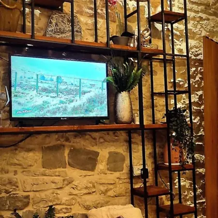 Ela's In Old Bazaar בקתה Gjirokastër